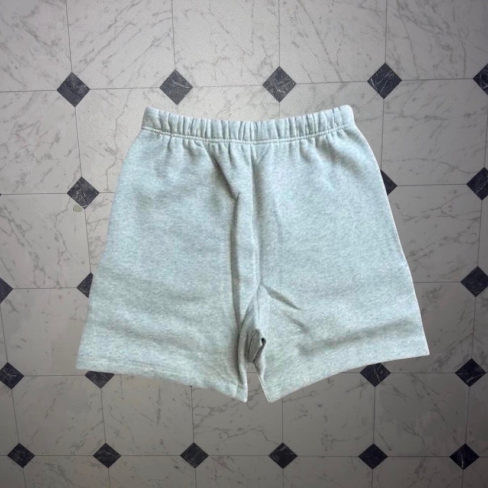 Fear of God Essentials Light Oatmeal/Light Gray XS Shorts NWT - Picture 2 of 3